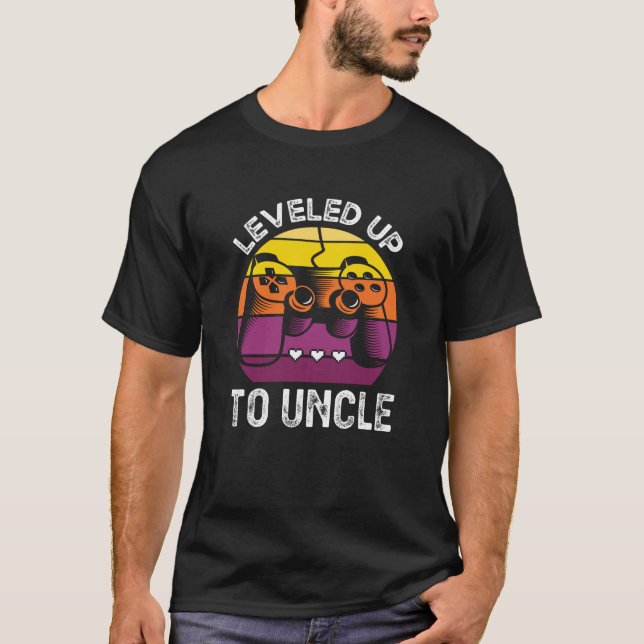 Aunt Retro Gifts Leveled Up To Uncle Funny Gamer T-Shirt (Front)