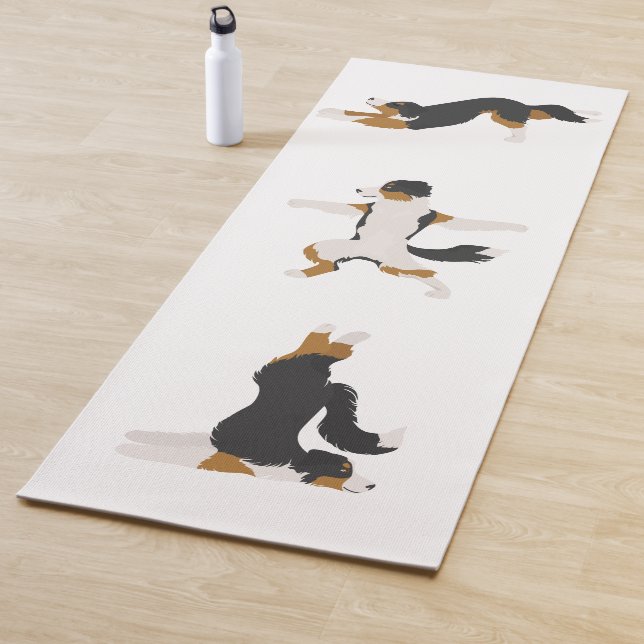 Aussie tricolor. Australian Shepherd dog yoga  Mat (In Situ)