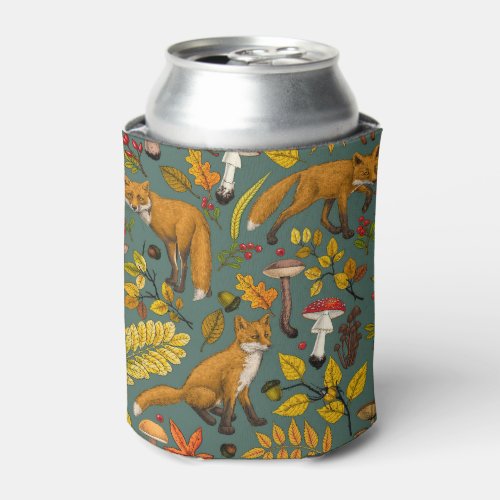 Autumn foxes on pine green can cooler
