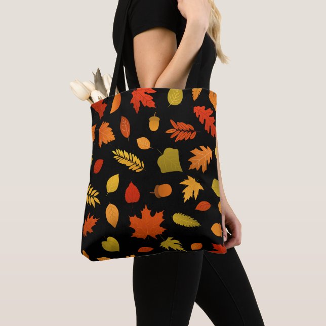 Autumn Leaves Tote Bag – Cozy Season (Close Up)