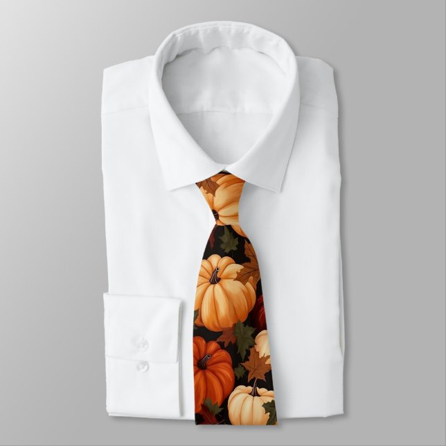 Autumn pattern neck tie (Tied)