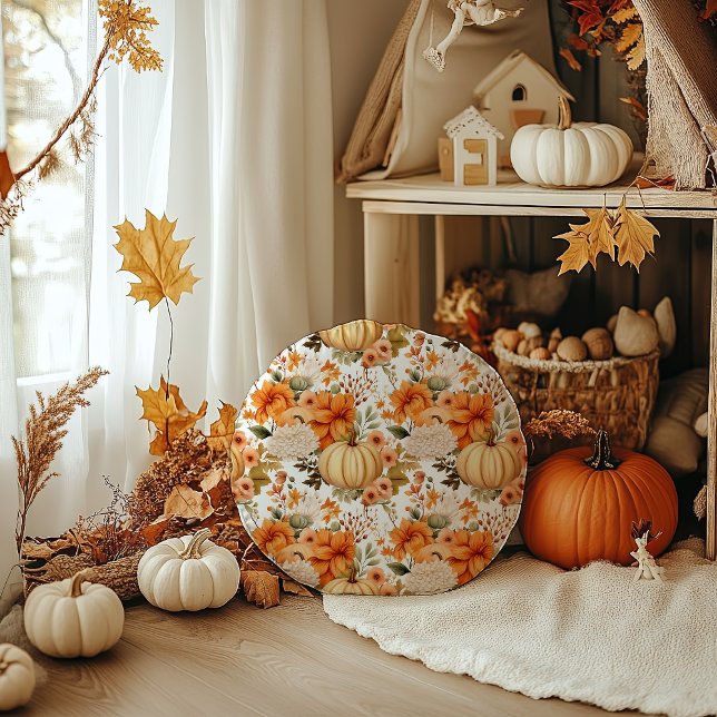 Autumn Pumpkin Bouquet Design Round Pillow (Creator Uploaded)