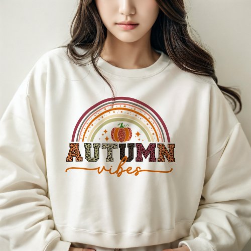 AUTUMN THEMED RETRO GROOVY AUTUMN VIBES SWEATSHIRT