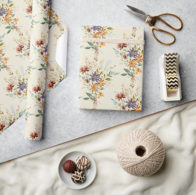 Autumn wildflowers pattern wrapping paper (Crafts)