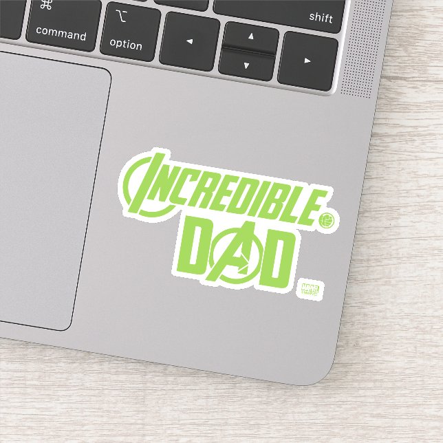 Avengers | Incredible Dad Sticker (Detail)
