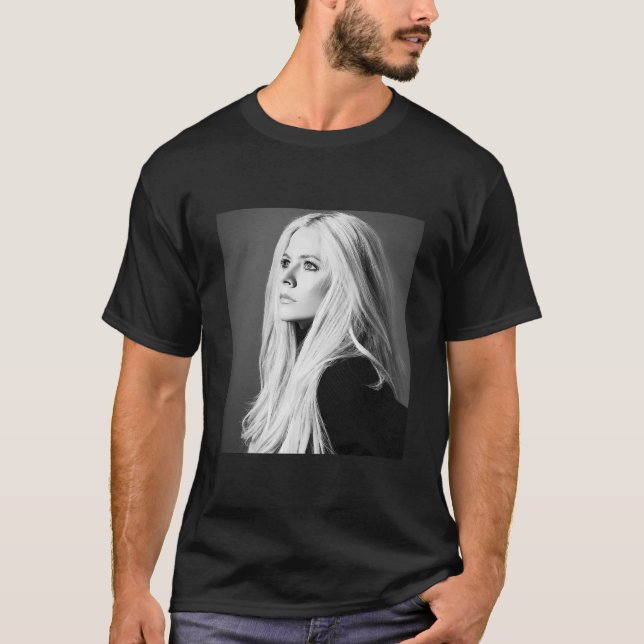 Avril Lavigne  Classic T-Shirt (Front)