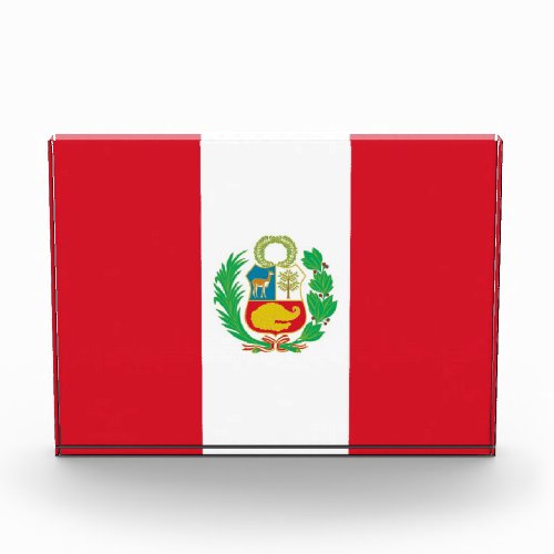 Award with flag of Peru