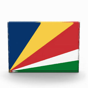 Award with Seychelles Colors Design