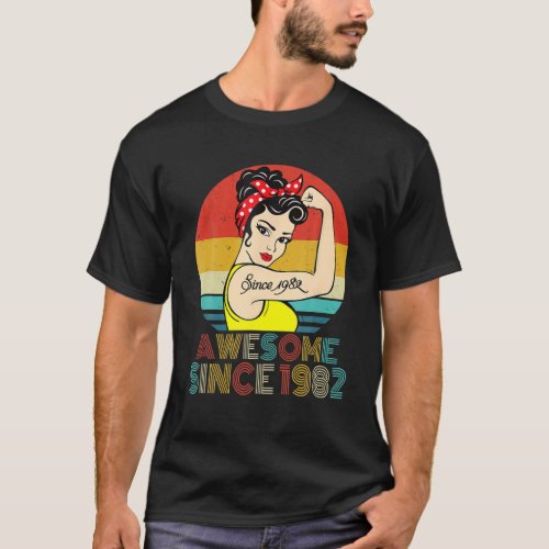 Awesome Since 1982 Retro Vintage Women 40 Years Ol T_Shirt