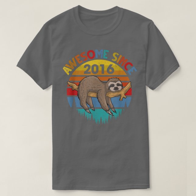 Awesome Since 2016 Sloth Birthday 6 Years old Birt T-Shirt (Design Front)