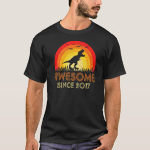 Awesome Since 2017 Retro 5th Birthday Vintage 5 Ye T-Shirt