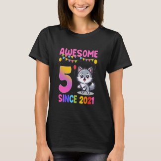 Awesome Since 2021 Wolf Animal Theme 5th Birthday T-Shirt
