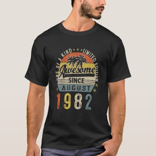 Awesome Since August 1982 Vintage 40th Birthday Me T_Shirt