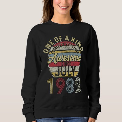 Awesome Since July 1982 40 Years Old 40th Birthday Sweatshirt