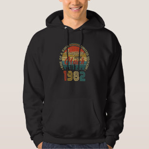 Awesome Since March 1982 Vintage 40th Birthday Hoodie