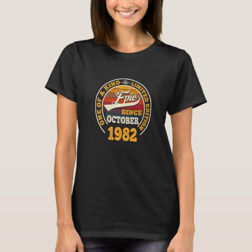 Awesome Since October 1982 40th Birthday  40 Years T_Shirt