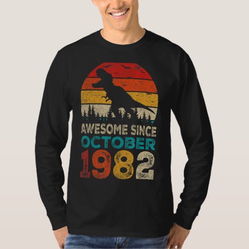 Awesome Since October 1982 40th Birthday Boy Dinos T_Shirt