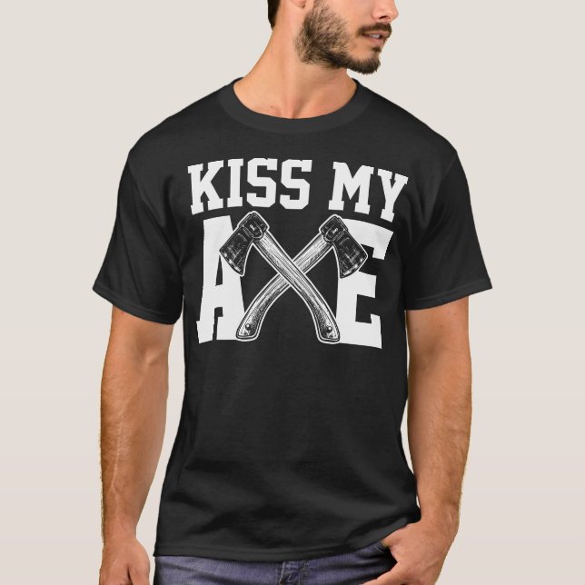 Axe Throwing Kiss My Axecute Vinatage Hatchet Gift T-Shirt (Front)