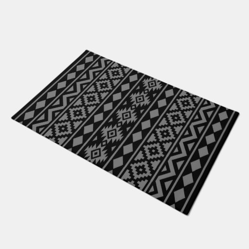Aztec Essence Vertical Ptn III Grey on Black Doormat