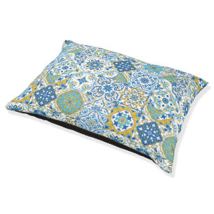 Azulejo tiles in blue and yellow pet bed
