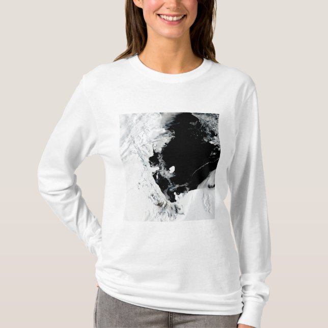 B-15J iceberg in the Ross Sea, Antarctica T-Shirt (Front)