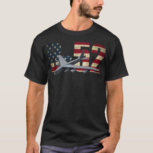 B_52 Stratofortress Bomber US American Flag T_Shirt