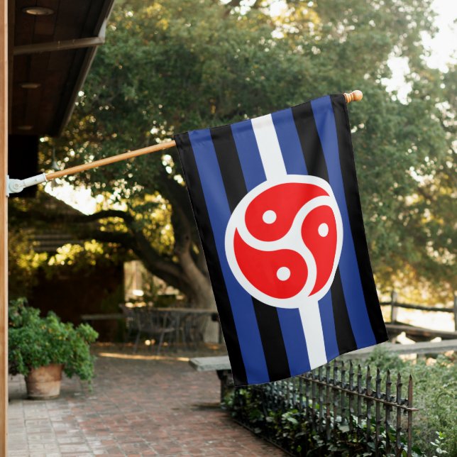 B/D/S/M Pride House Flag (In SItu)