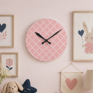 Baby Baby rosa mit weißen Blumen Round Clock
