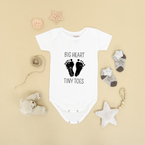 Baby Footprints Big Heart Tiny Toes Bodysuit