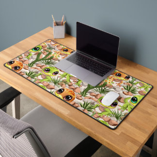 Baby Geckos Cute Cartoon Characters Desk Mat