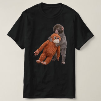Baby Macaque Hugging Plush Cute Monkey Monkey Punc T-Shirt