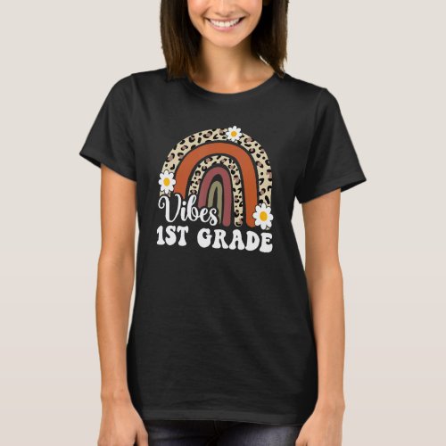 Back To School 1st Grade Vibes Teachers First Day T-Shirt