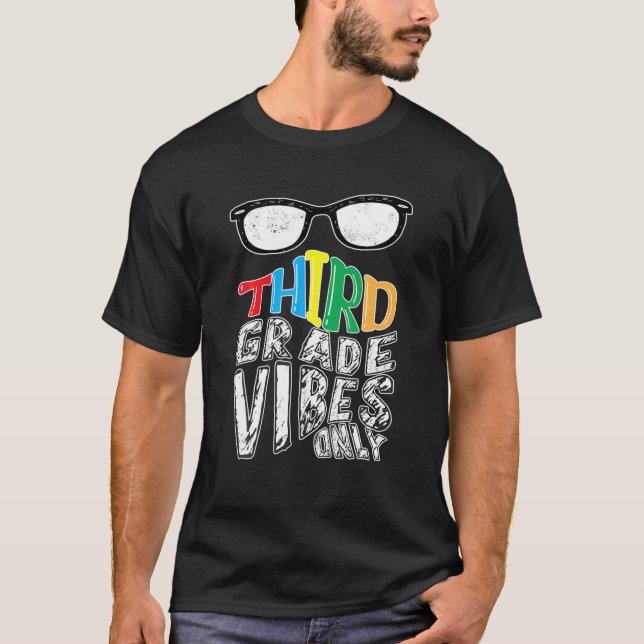Back To School 3Rd Grade Vibes First Day Of School T-Shirt (Front)