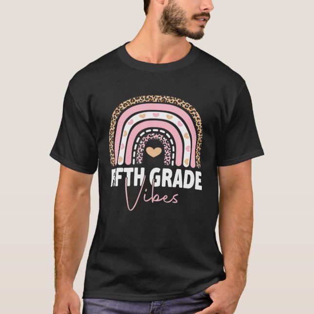 Back To School 5Th Grade Vibes Rainbow Leopard Tea T-Shirt (Front)