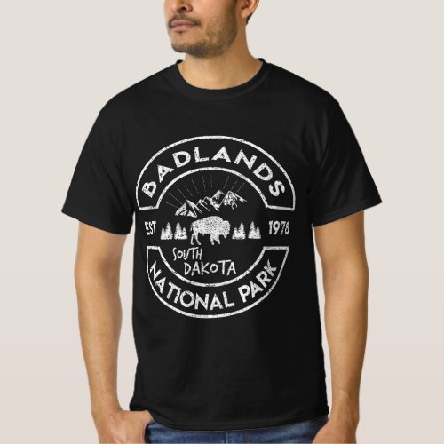 Badlands National Park Retro Hiking Vintage South  T_Shirt