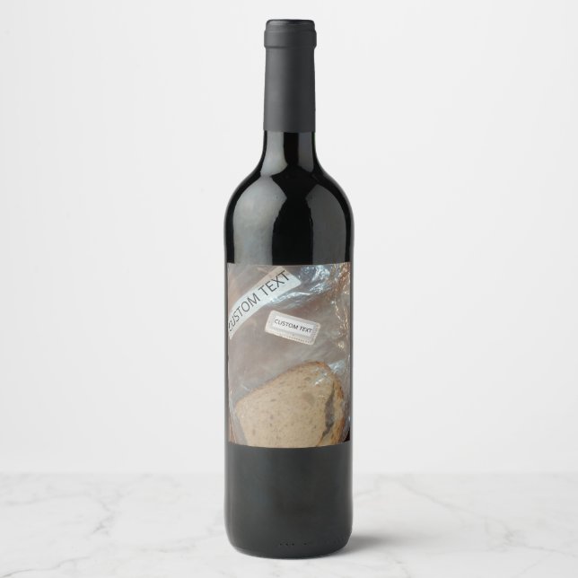 Bag with slice of bread wine label (Front)