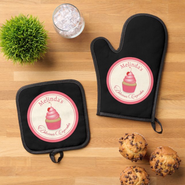 Baker Cupcakes Oven Mitt & Pot Holder Set (Top Down)