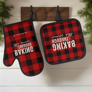 Baking Through the Snow Buffalo Oven Mitt & Pot Holder Set