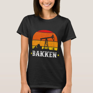 bakken oilfield drilling rig grunge trash Premium T-Shirt