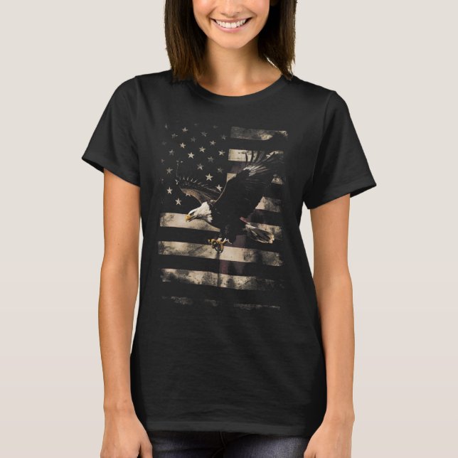Bald Eagle 4th Of July Usa Flag Patriotic Distress T-Shirt (Front)