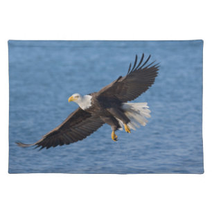 Bald eagle in flight cloth placemat