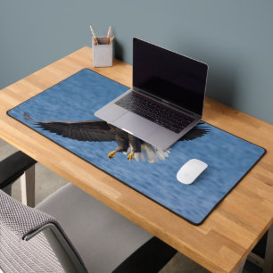 Bald eagle in flight desk mat