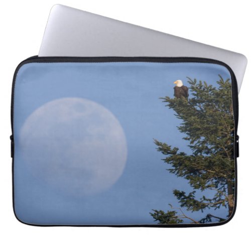 Bald Eagle  Rising Full Moon Laptop Sleeve