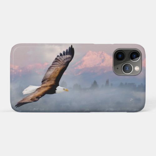 Bald Eagle Soaring over Olympic Mountains Wildlife iPhone 11 Pro Case