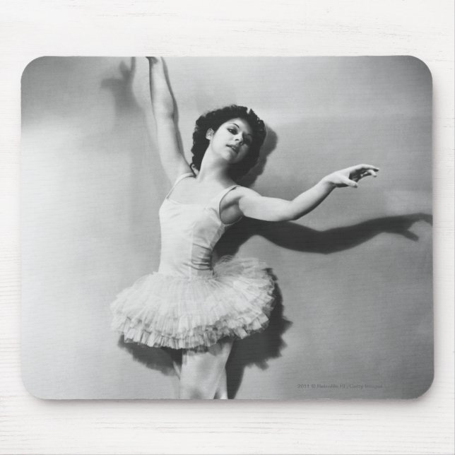 Ballerina en pointe B&W Mouse Pad (Front)