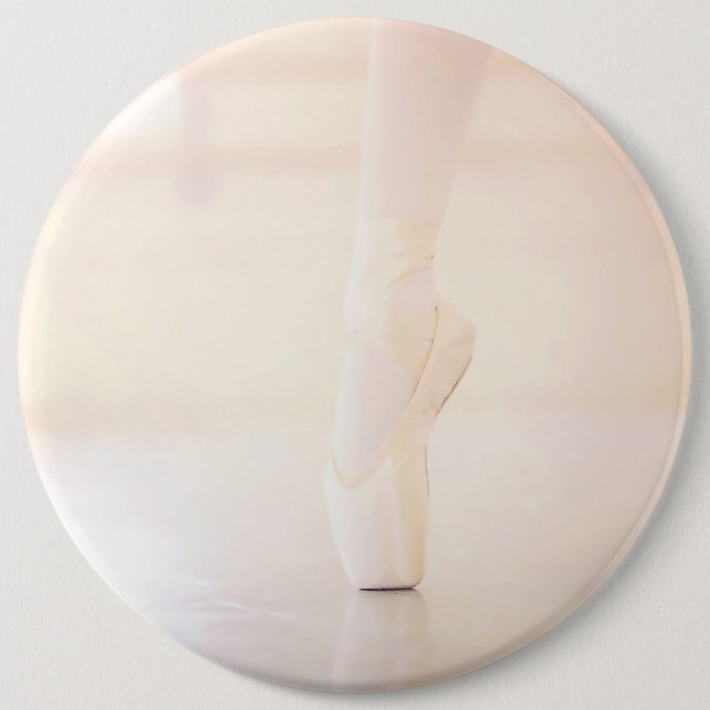Ballet en Pointe Button (Front)