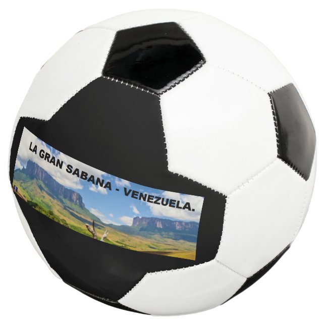 BALÓN DE FÚTBOL DE LA GRAN SABANA. SOCCER BALL (Three Quarter)