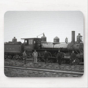 Baltimore & Ohio (B&O) Railroad Engine 932 Mouse Pad