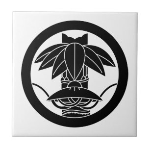 Bamboo and sedge hat in circle tile