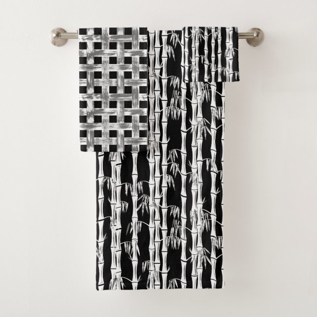 Bamboo Forest Mid Century Modern Black Bath Towel Set (Insitu)
